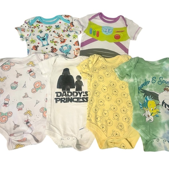 Disney Baby Infant Bodysuit Lot Bundle Size 0-3 3-6 Months Girl and Unisex - Picture 1 of 4